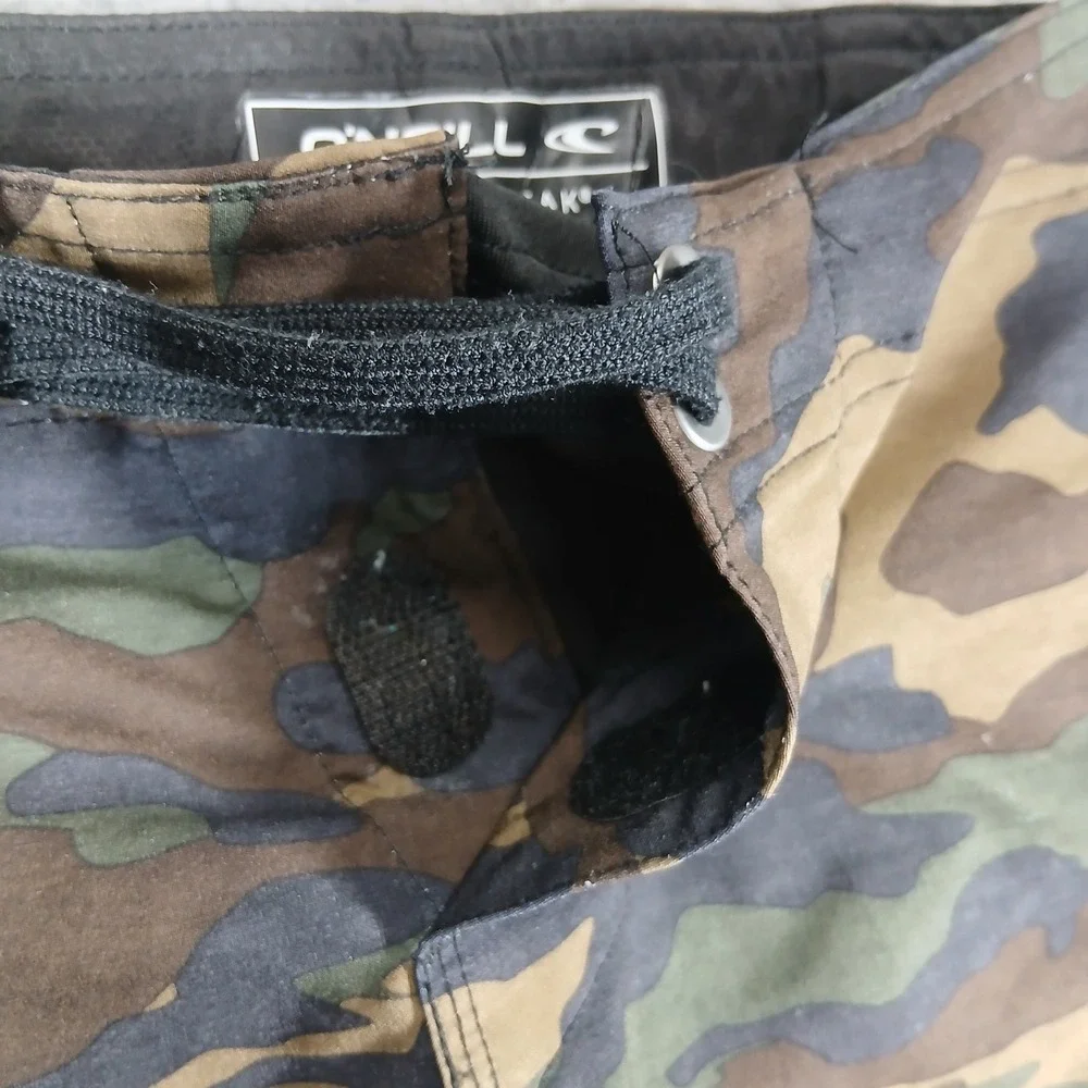 O'Neill‎ Hyperfreak Board Shorts Camouflage Swim Trunks Stretch Size 28